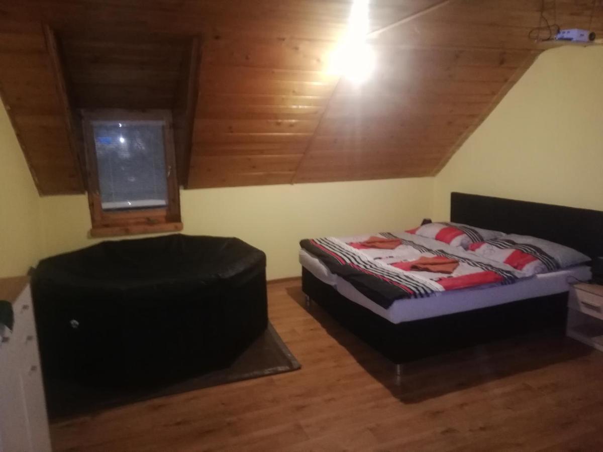 Appartement Privat Femamki à Licartovce Extérieur photo