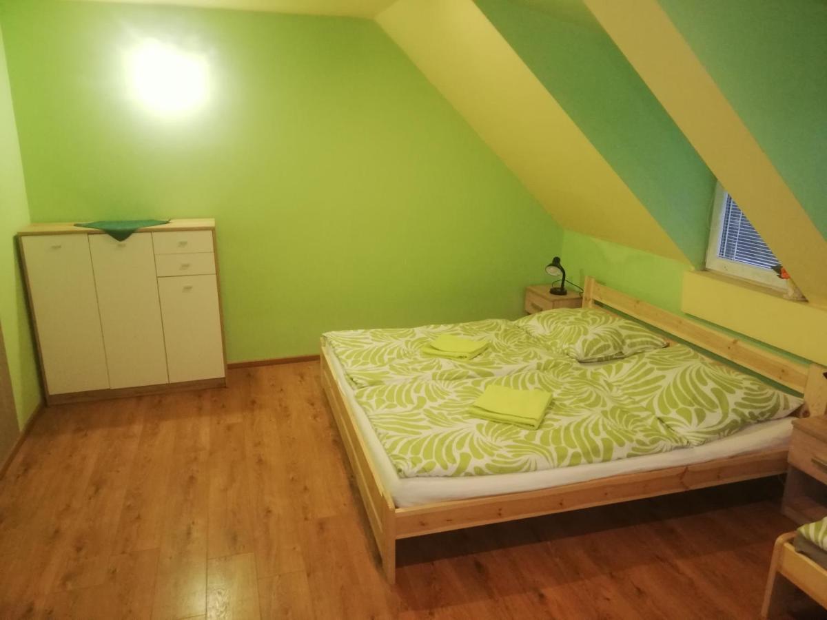 Appartement Privat Femamki à Licartovce Extérieur photo
